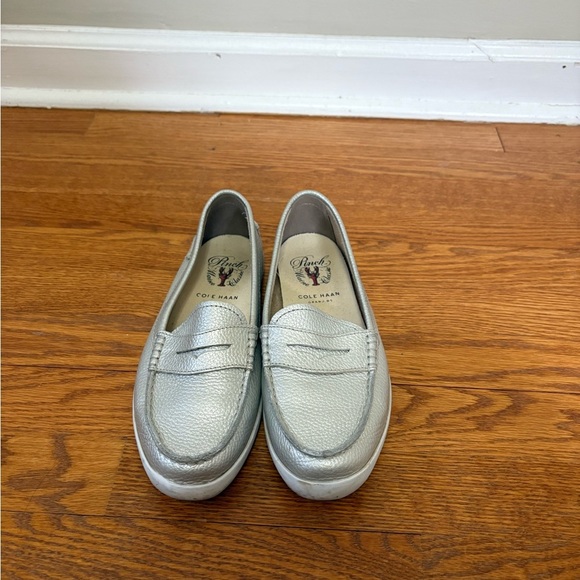 Cole Haan Woman’s Silver Sneakers Size 8.5 - Picture 1 of 7